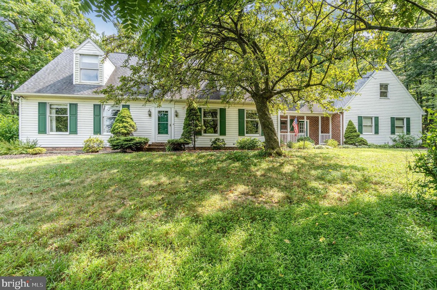 25 Chain Saw Rd, Siddonsburg, PA 17019