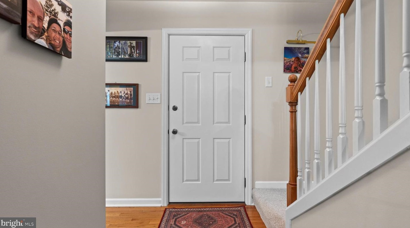 465 Sterling Dr, Red Lion PA  17356-9505 exterior