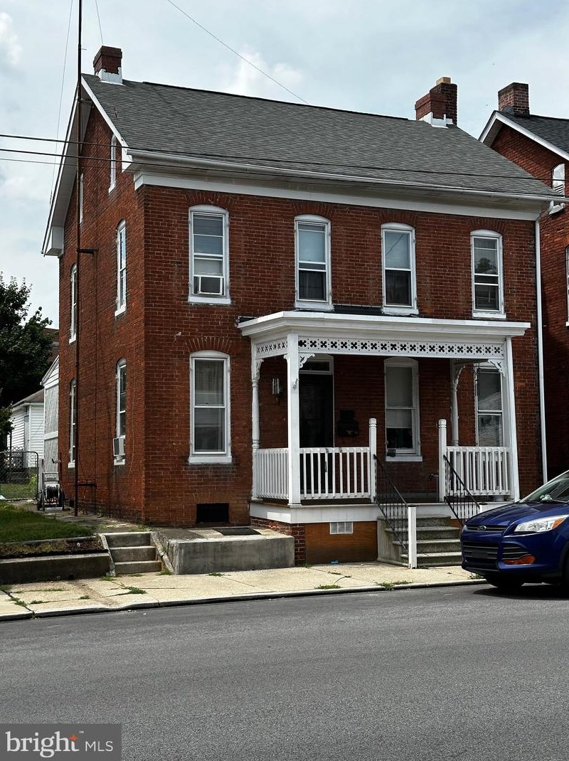 12 N Penn St, Hanover, PA 17331