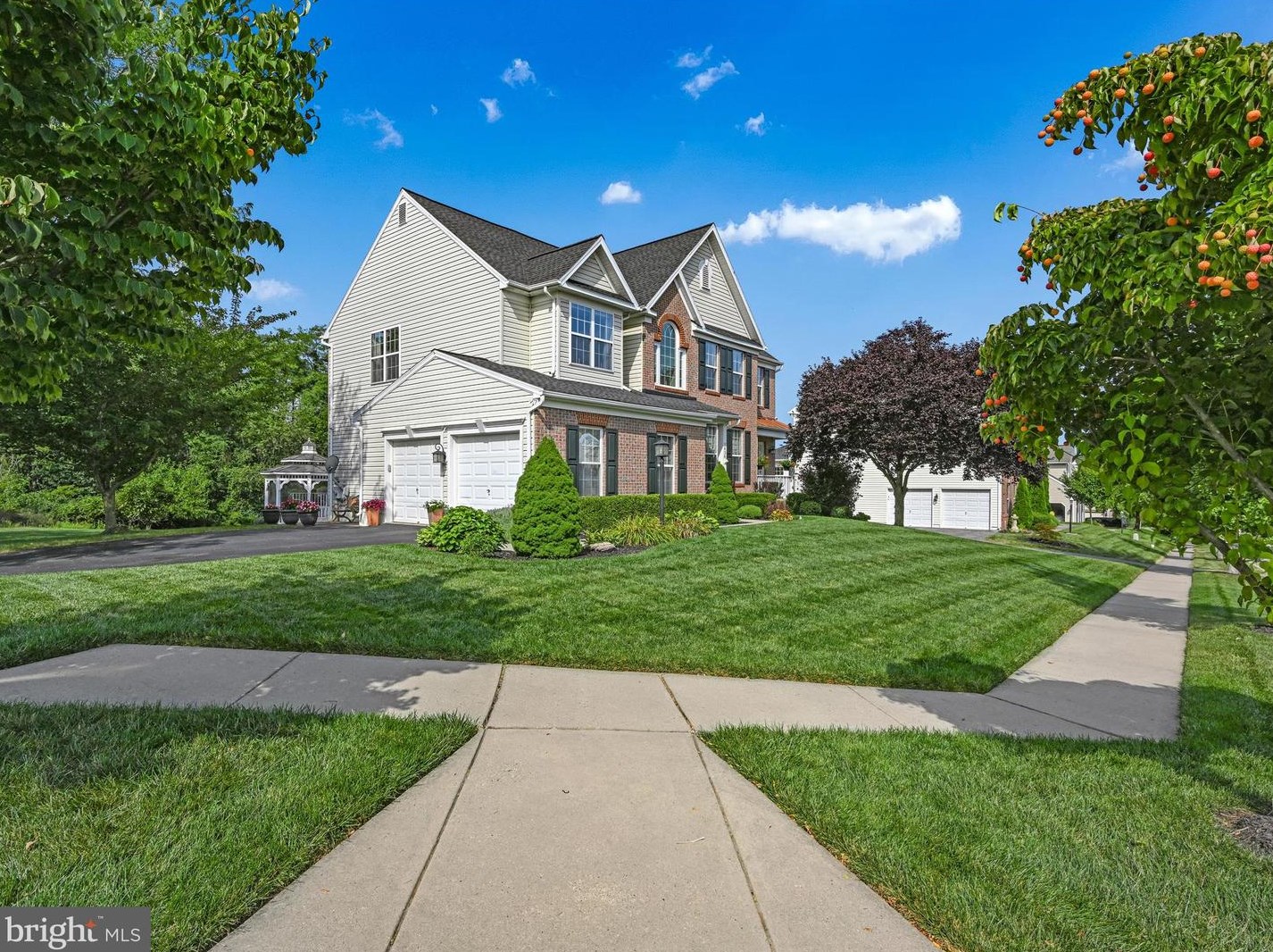 7436 Grand Lake Dr, Seven Valleys, PA 17360