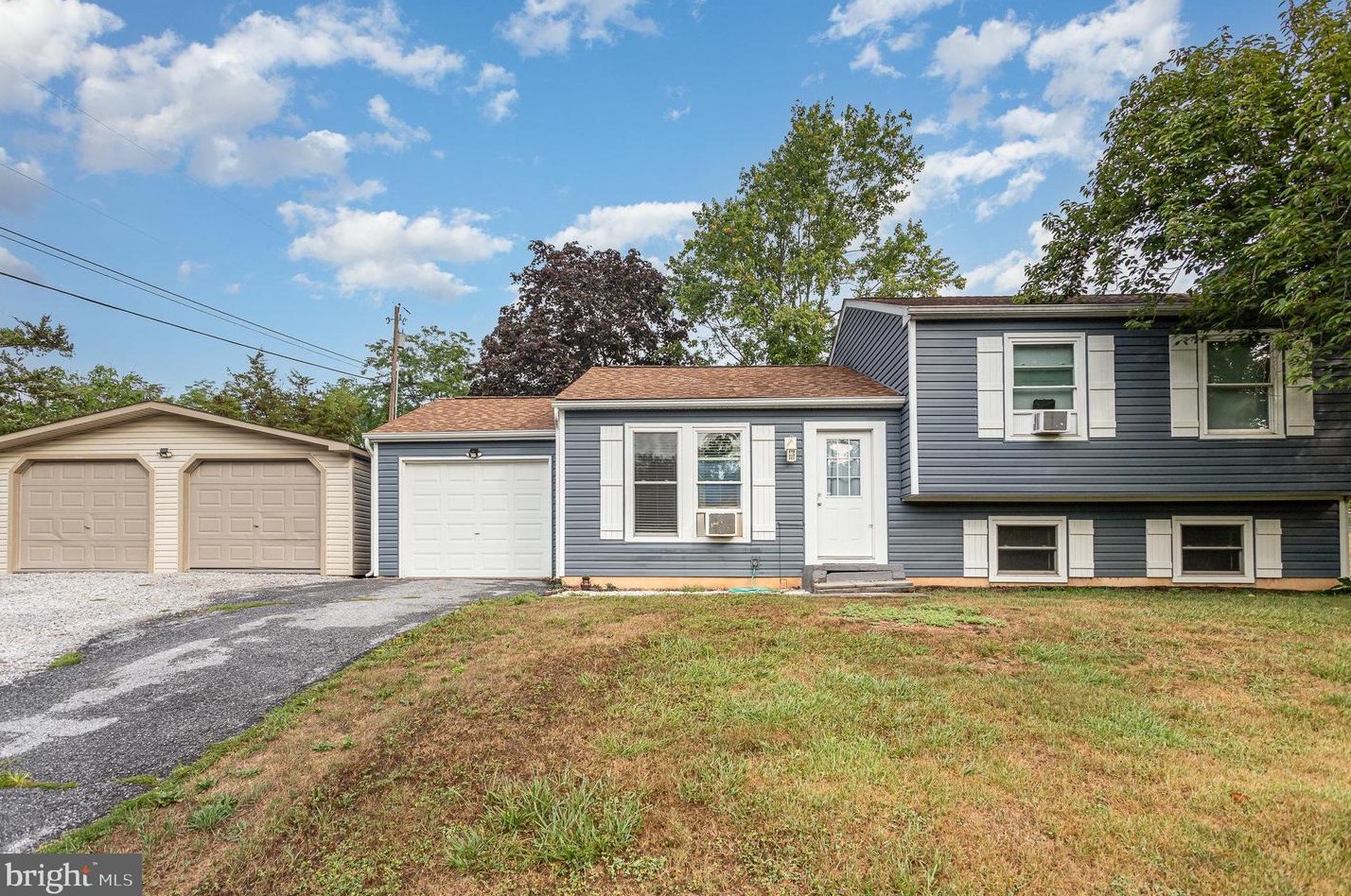 10 Cedar Dr, York Haven PA  17370-9517 exterior