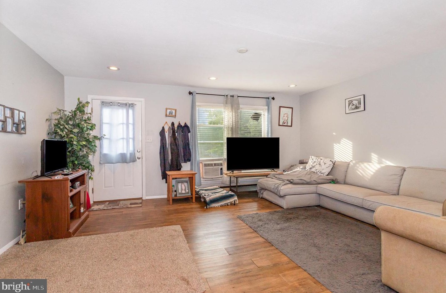 10 Cedar Dr, York Haven PA  17370-9517 exterior