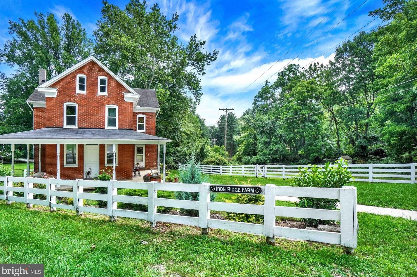 502 Iron Ridge Rd, Hanover, PA 17331