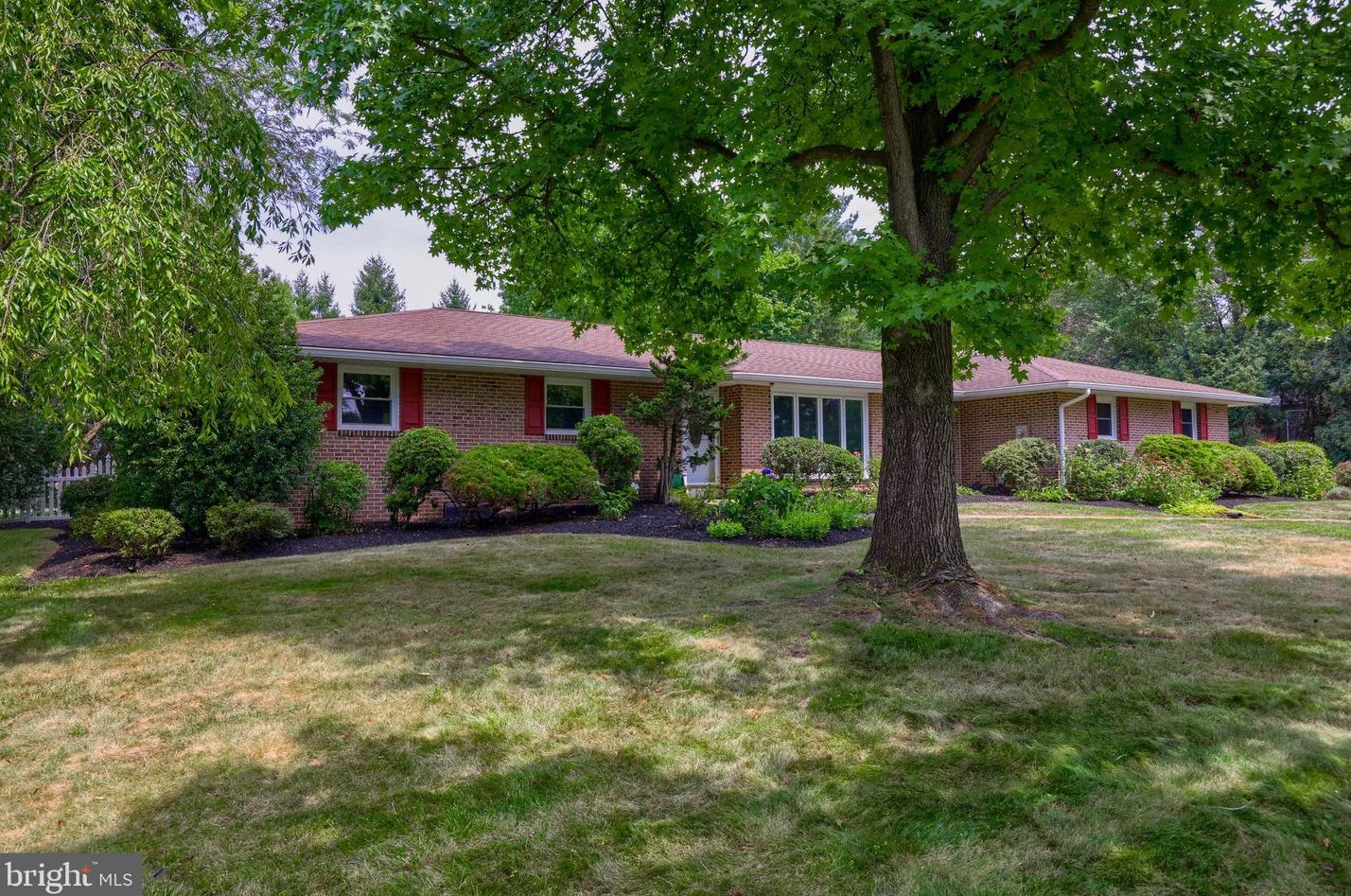 1140 Millcreek Rd, York, PA 17404