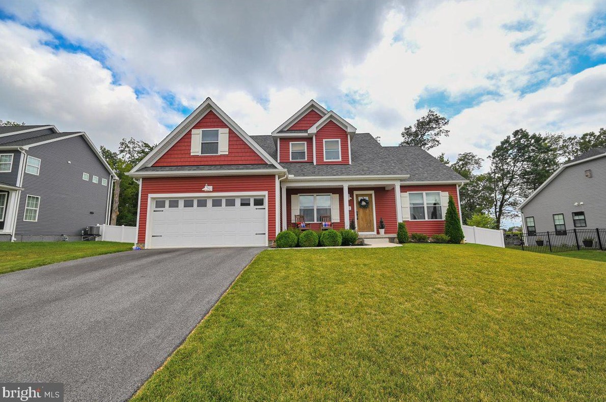 191 Winifred Dr, Hanover, PA 17331