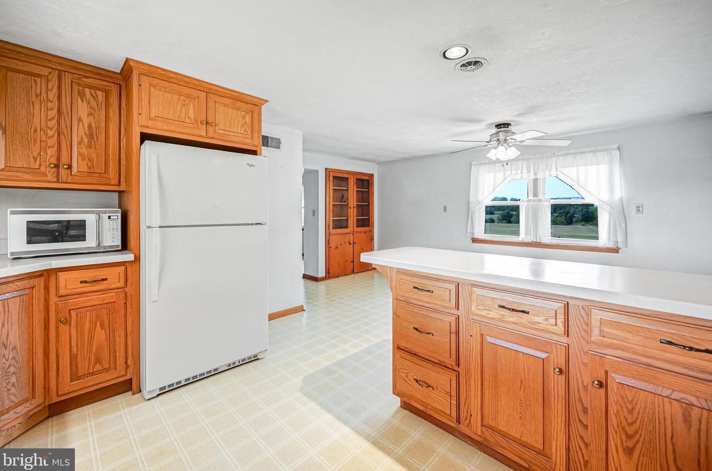 4998 Bentz Rd, Spring Grove, PA 17362