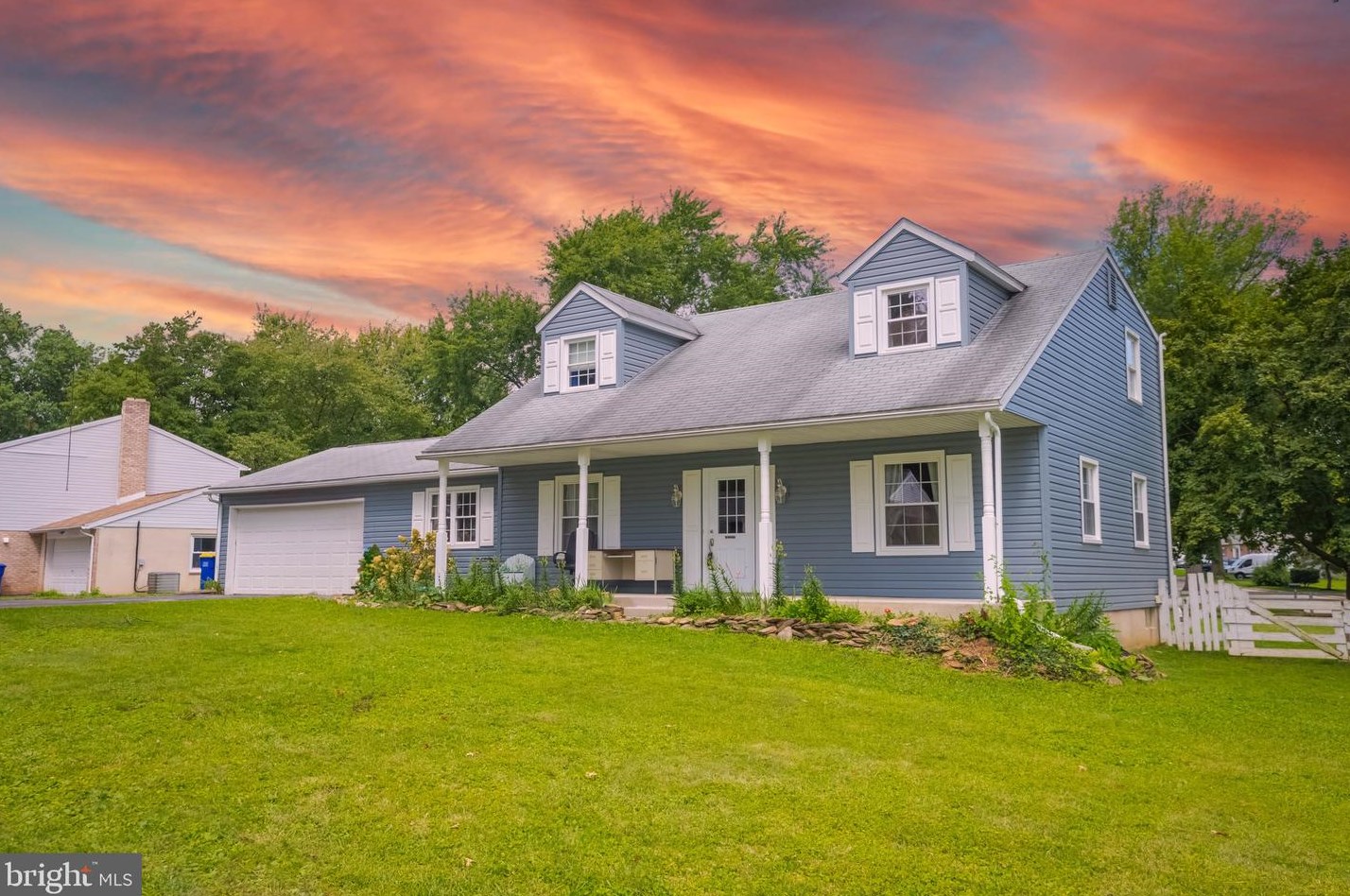 33 Crosswind Dr, Shrewsbury, PA 17361