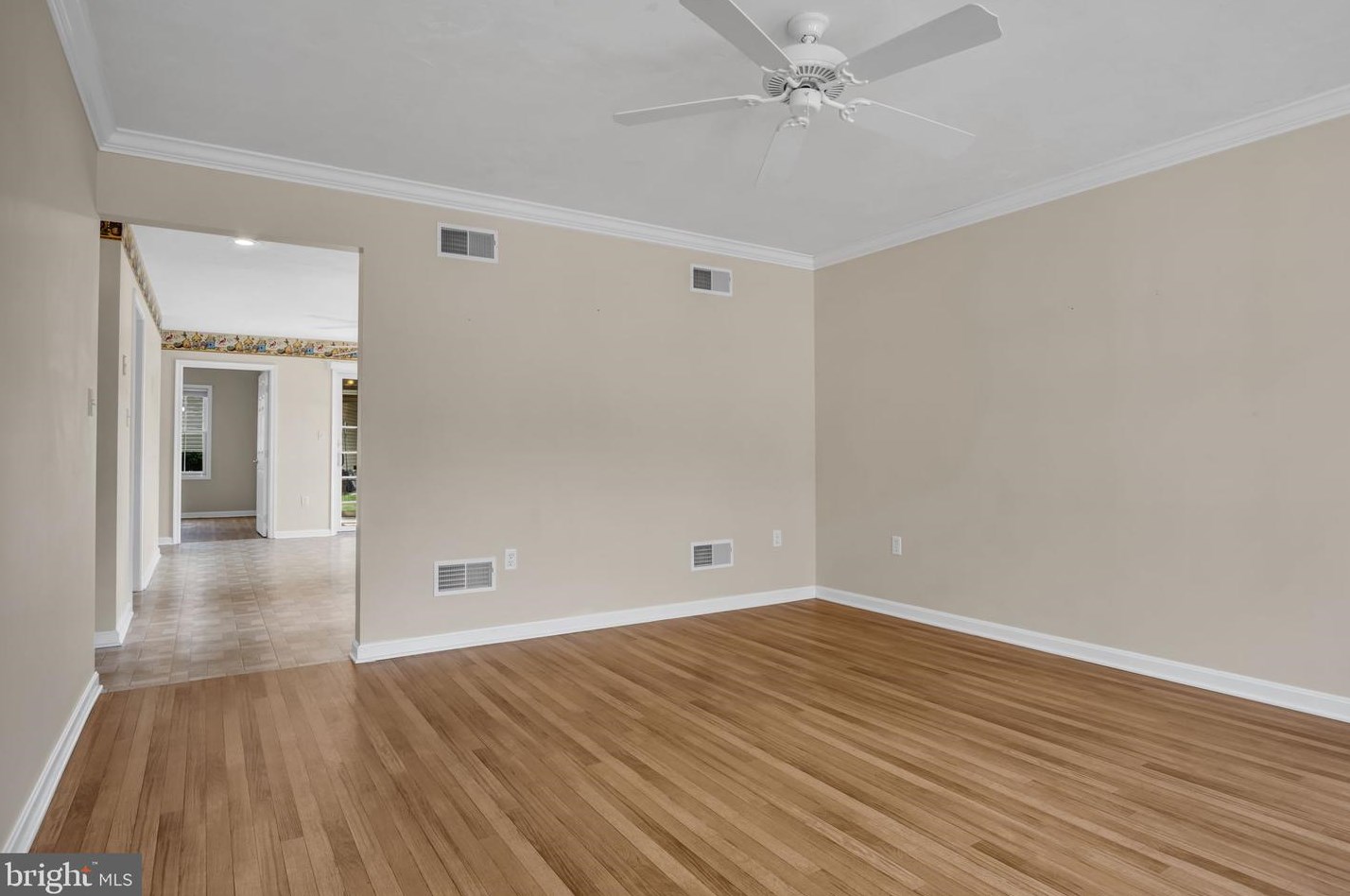 524 Parkview Ln, Hanover, PA 17331