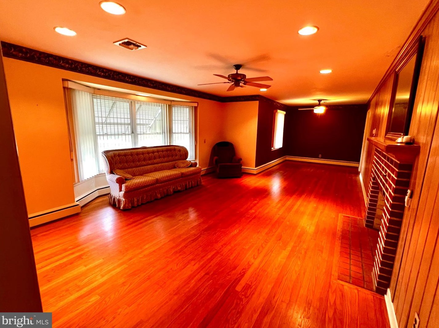 111 S 7th St, Mount Wolf, PA 17347