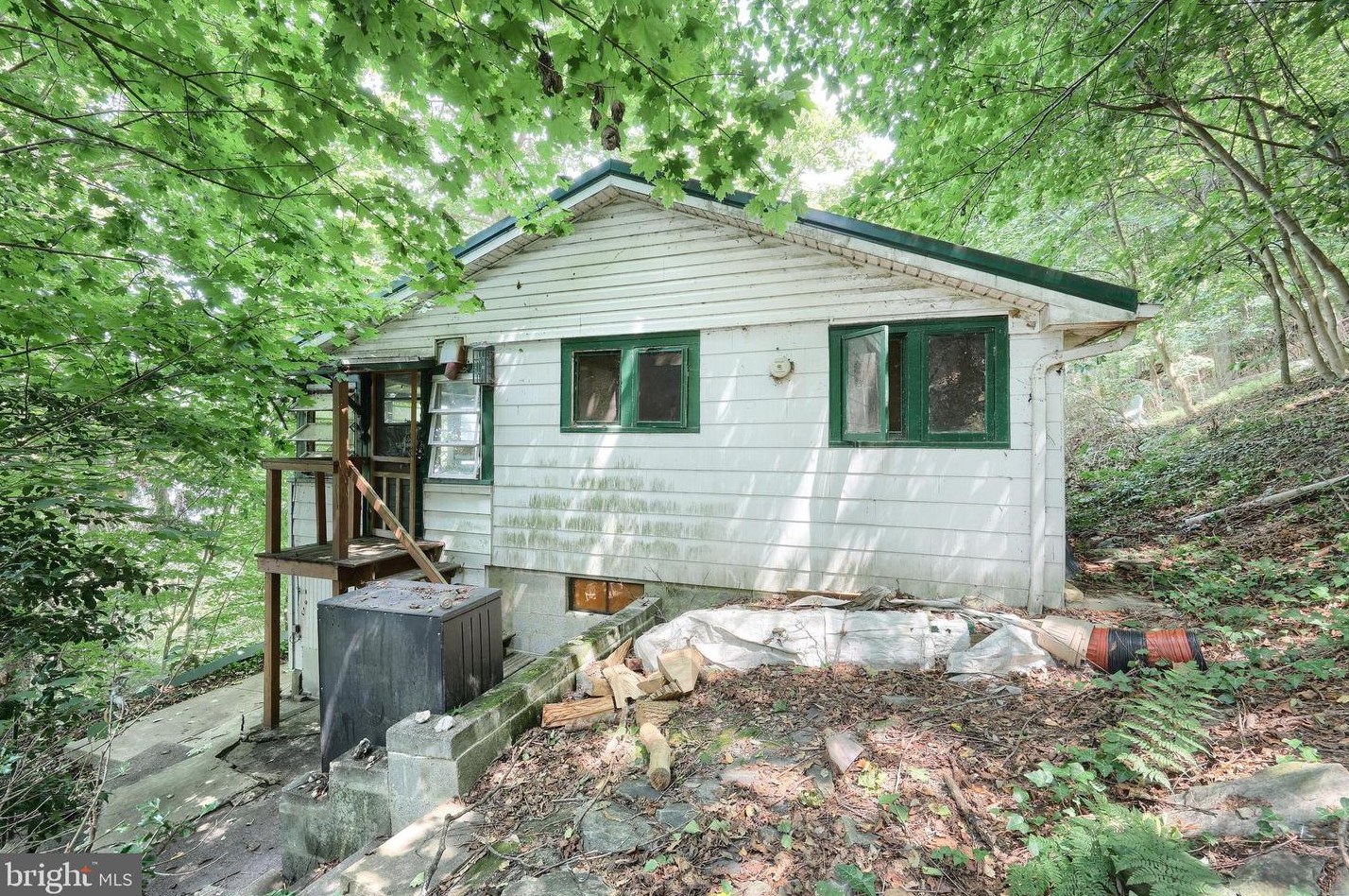 6286 River Dr, York, PA 17406