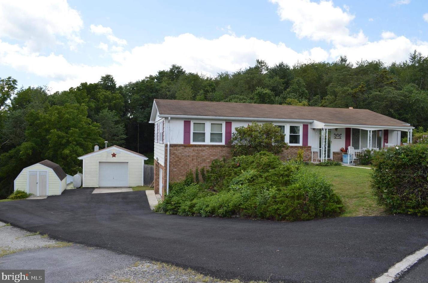 52 Waterfront Dr, Hanover, PA 17331