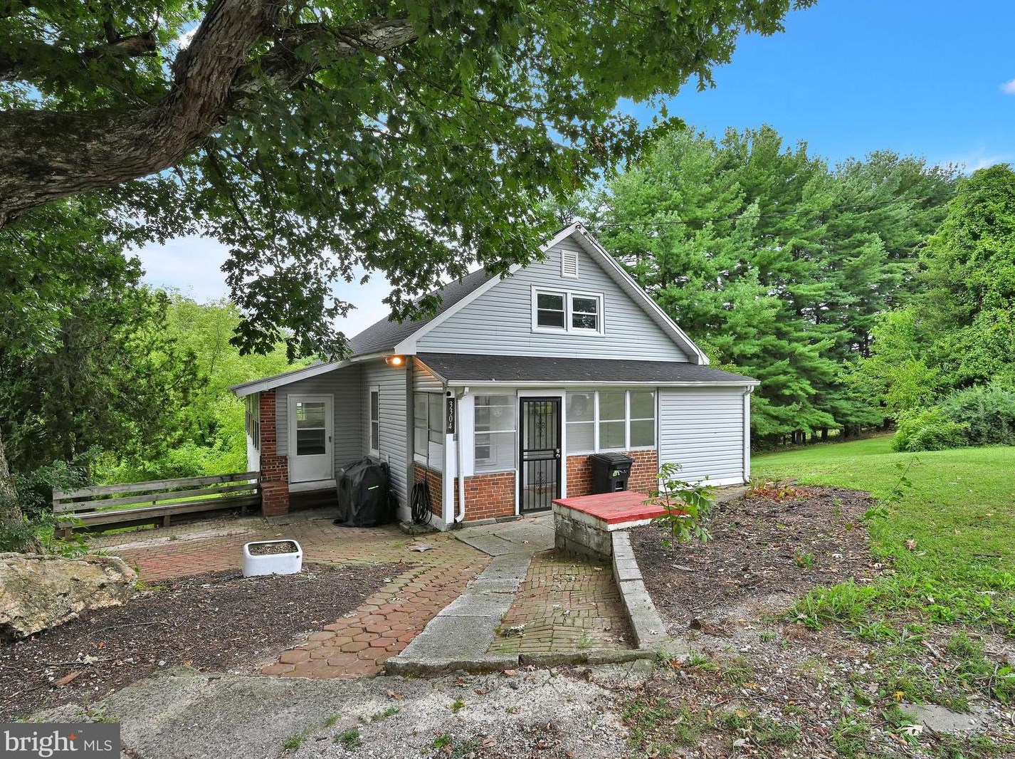 3304 Grandview Rd, Hanover, PA 17331