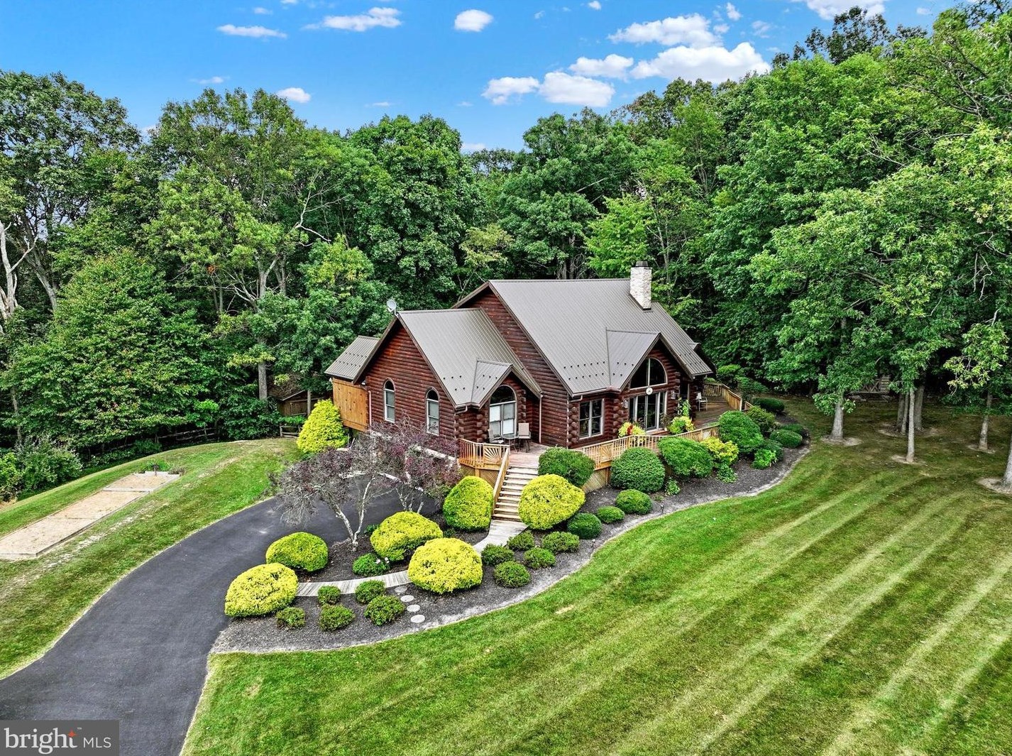 2944 Godfrey Rd, Hametown, PA 17327