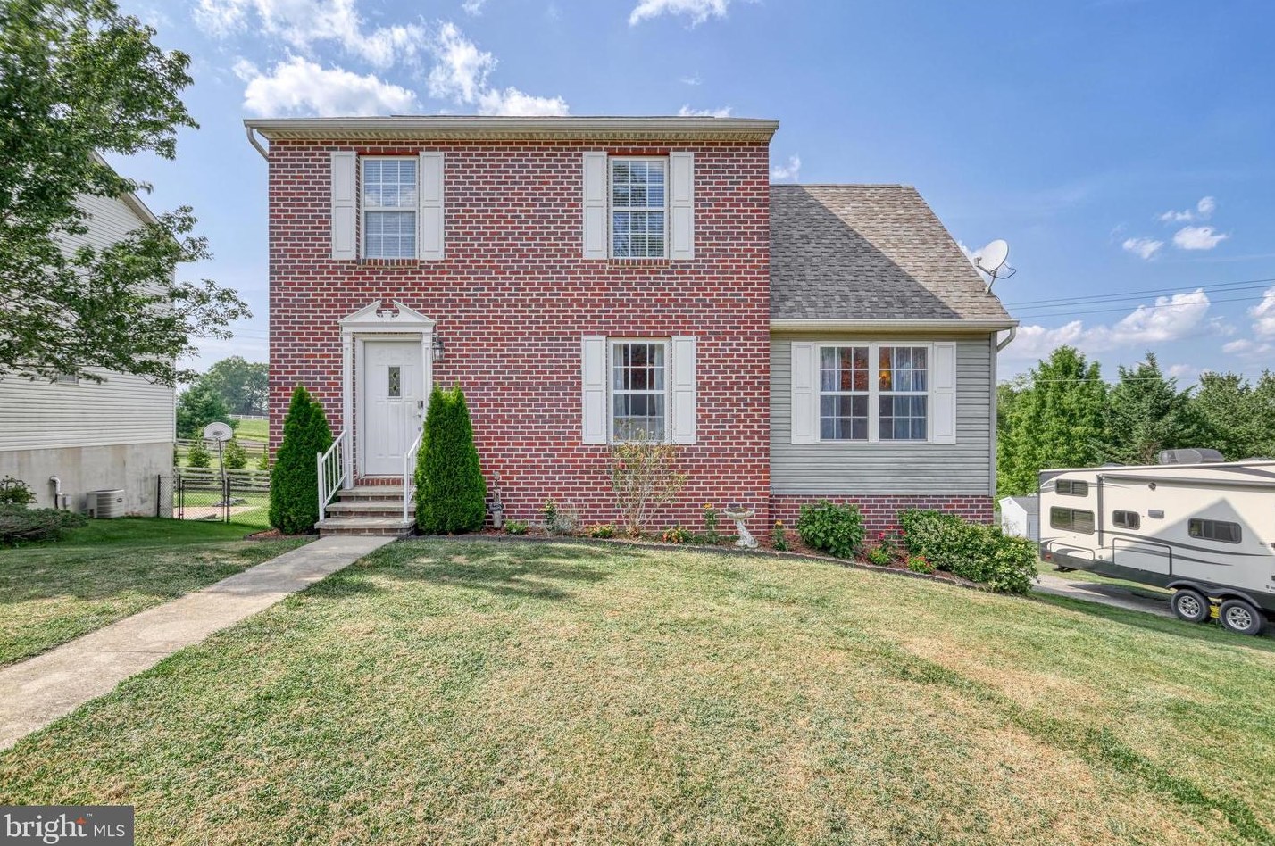 25 Van Zandt Way, Bittersville, PA 17366