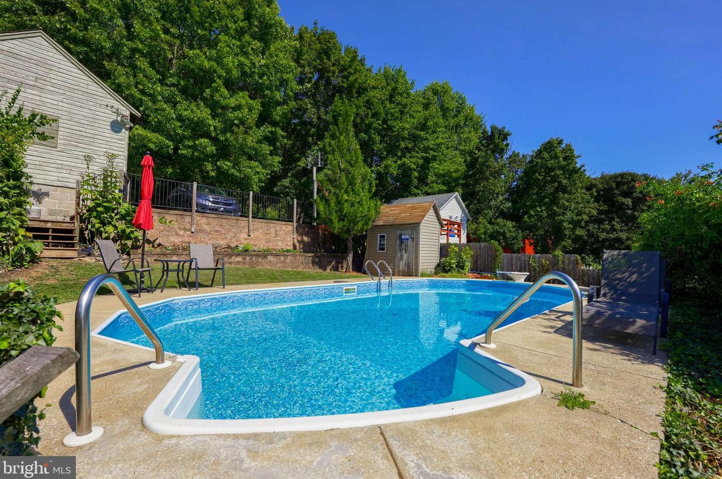 175 W Hanover St, Hametown, PA 17327