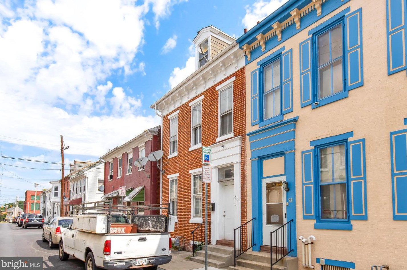 23 Hartley St, York PA  17401-3314 exterior