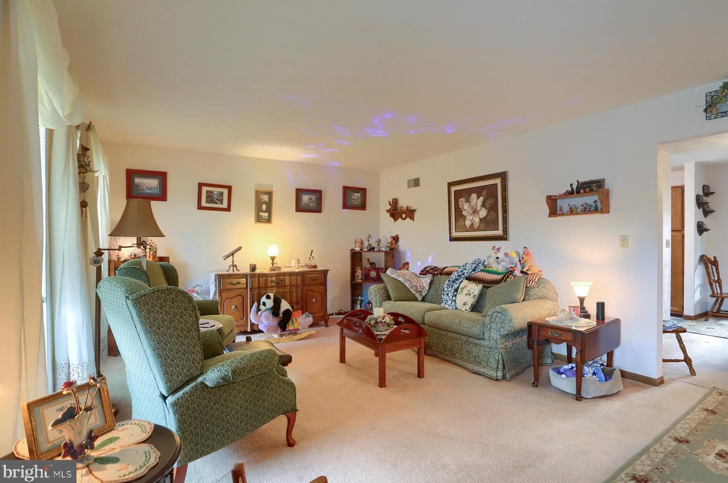 221 Jasmine Dr, Hanover, PA 17331