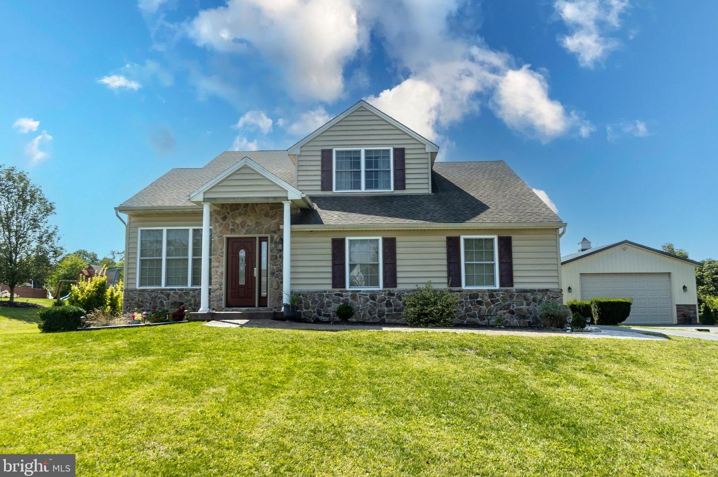 3816 Old Joseph Rd, York, PA 17408-8831