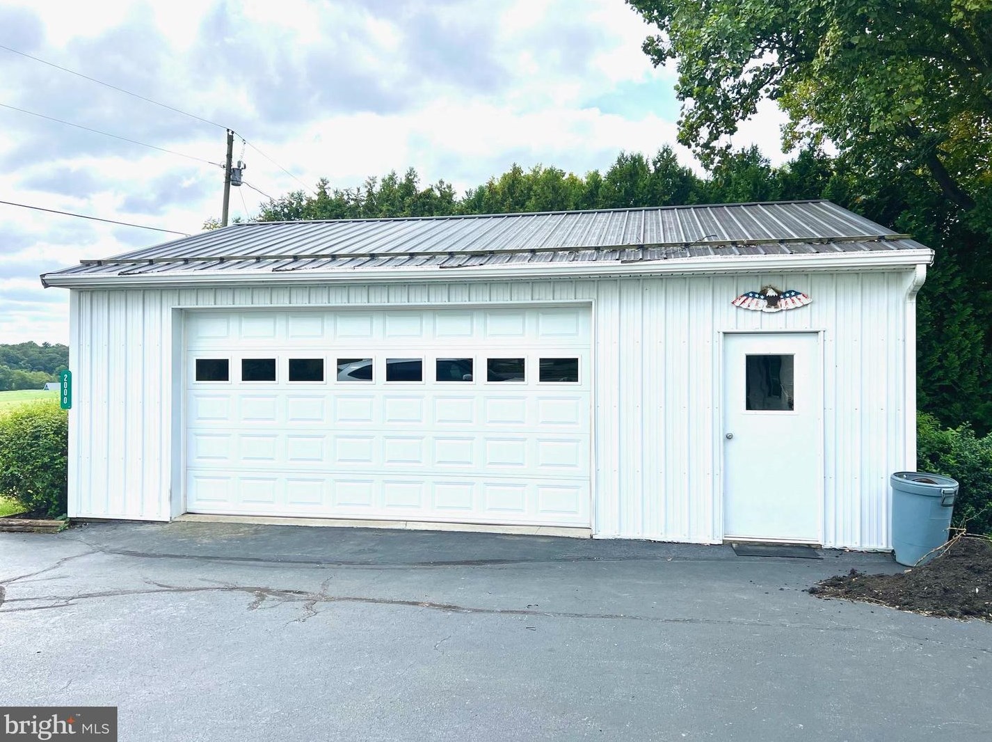 2000 Yingling Dr, Spring Grove, PA 17362