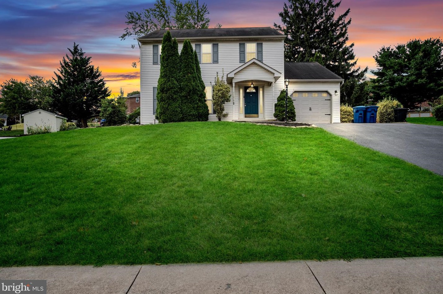 14 Parkview Dr, Seven Valleys, PA 17360