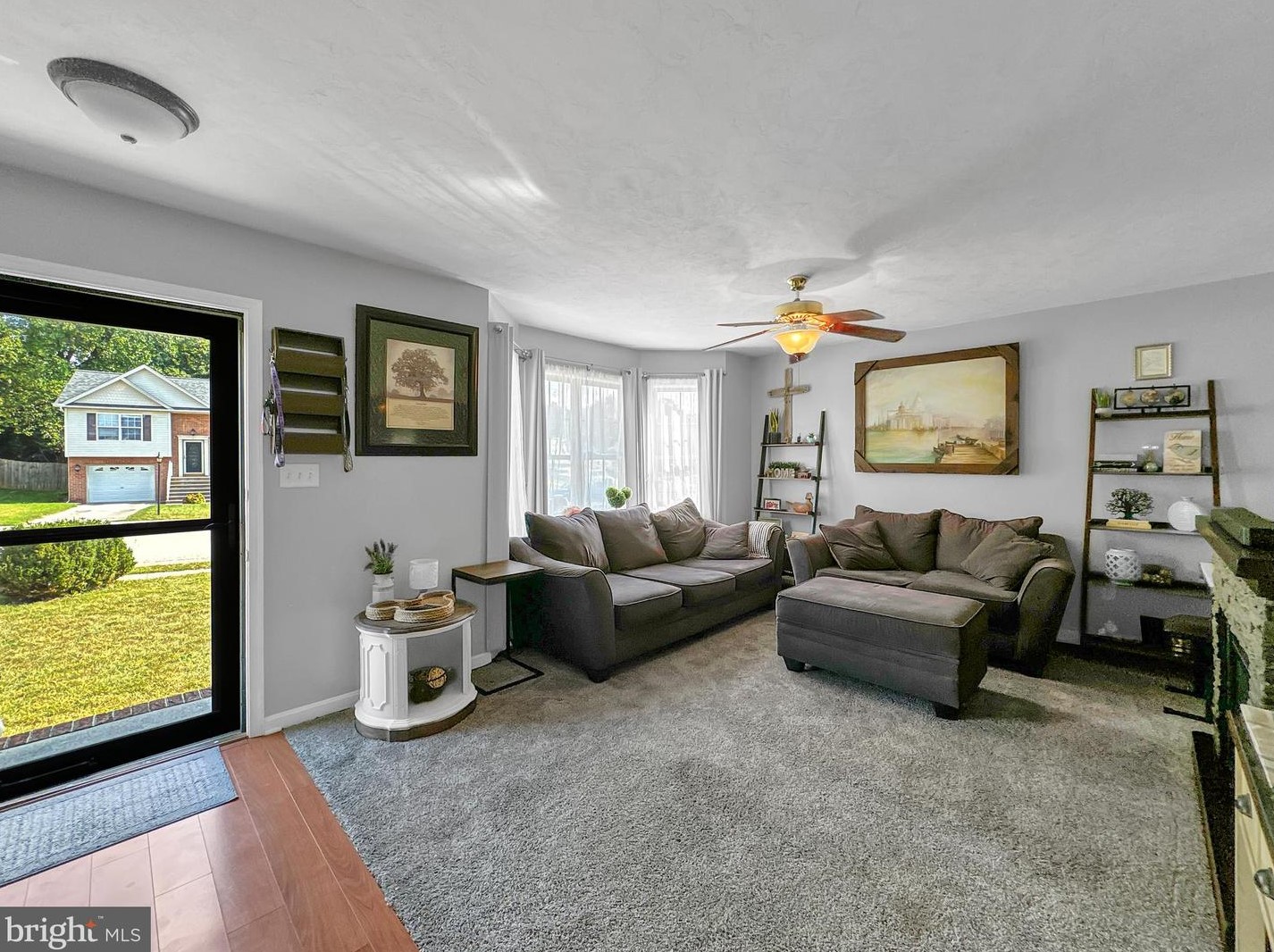 2 Wagner Dr, Hanover, PA 17331