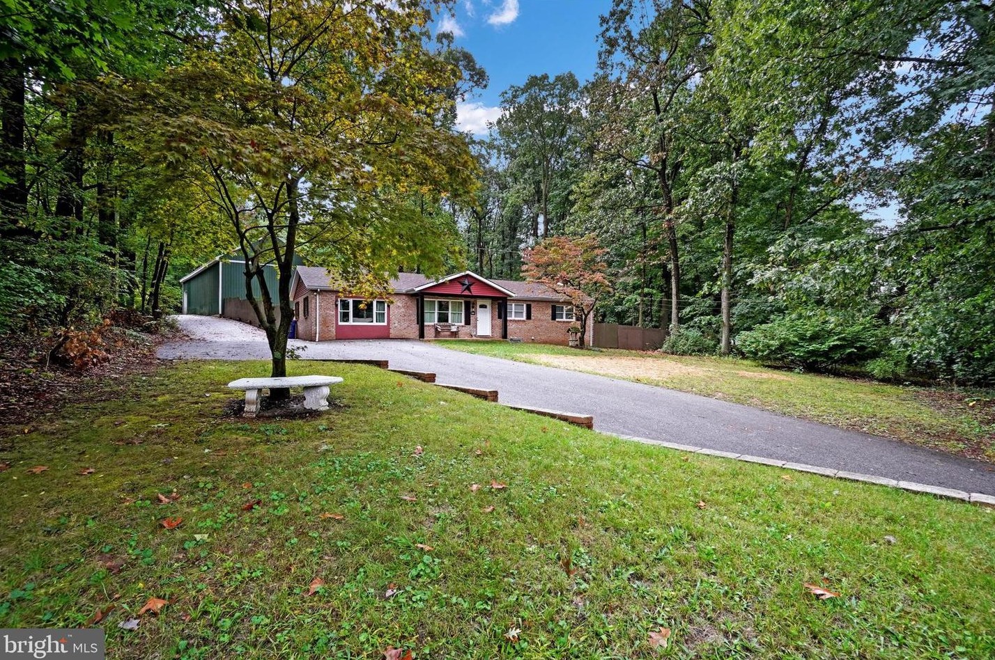 745 Jackson Square Rd, Spring Grove, PA 17362