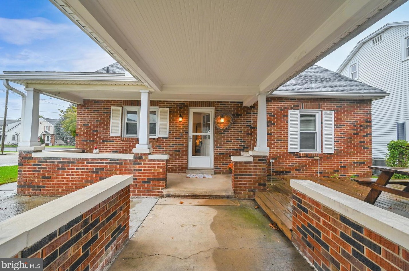 328 Elm Ave, Hanover PA 17331-1906 exterior