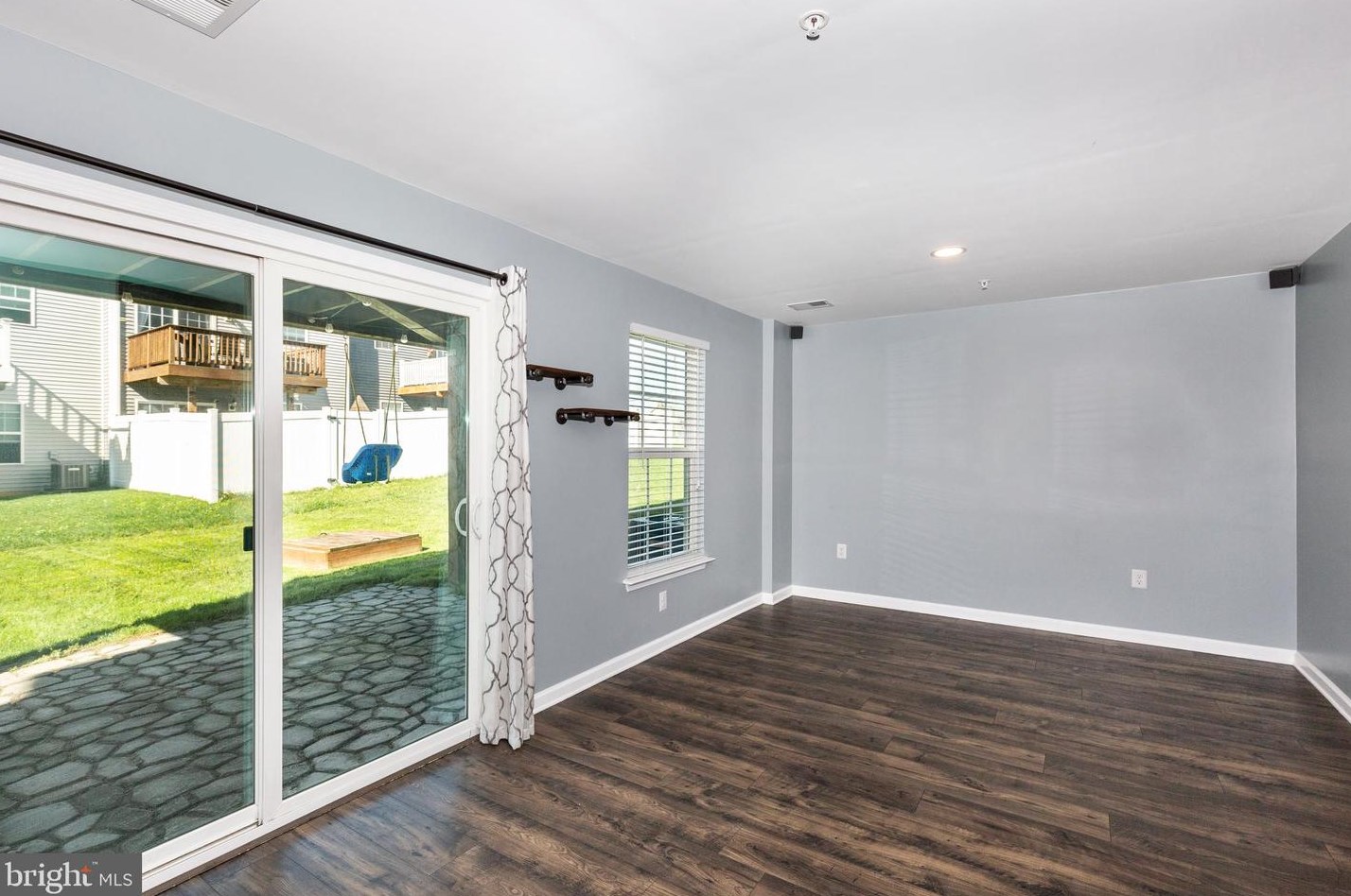 37 Ctr St, Hanover PA 17331-2829 exterior