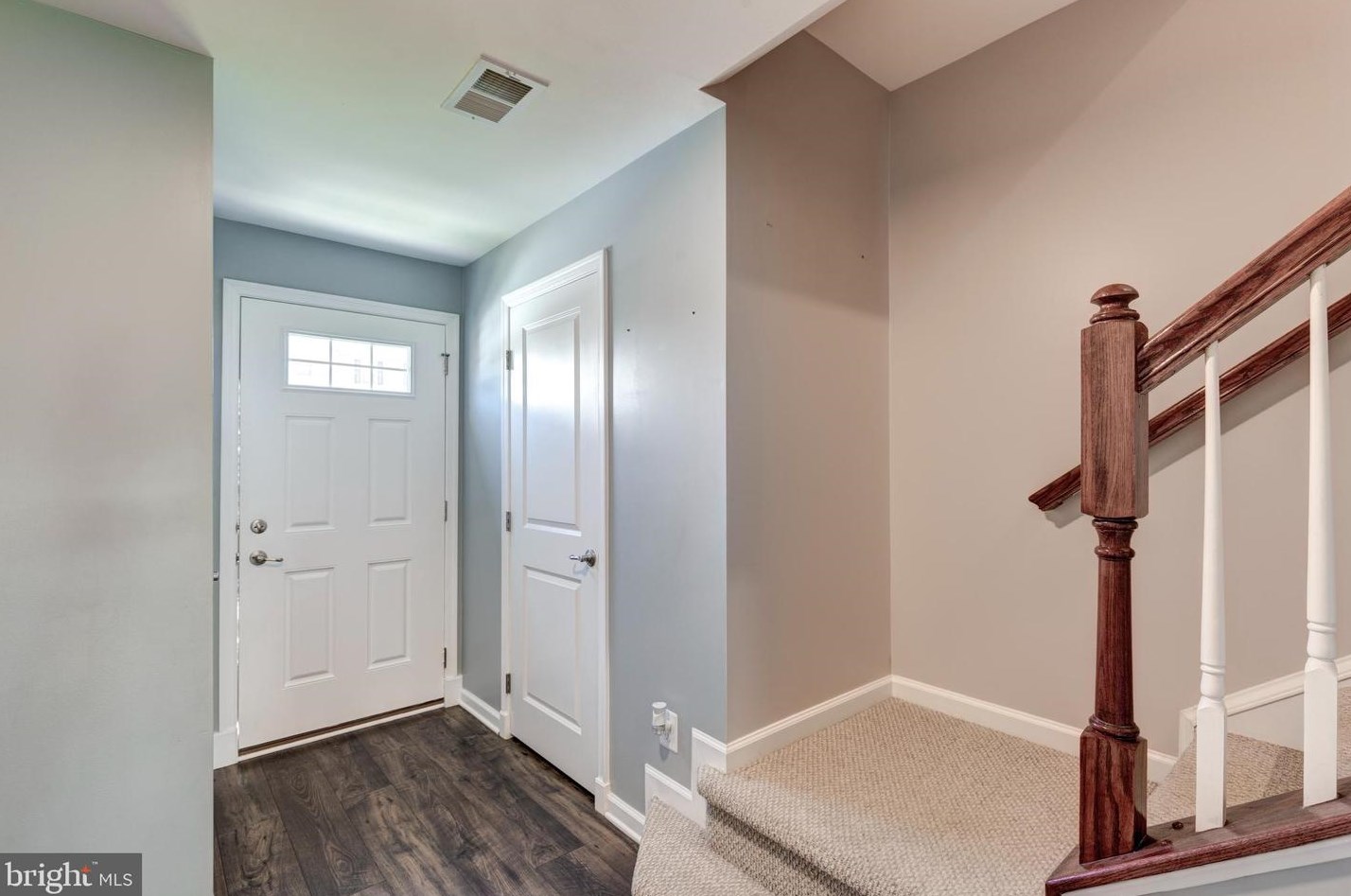 37 Ctr St, Hanover PA 17331-2829 exterior