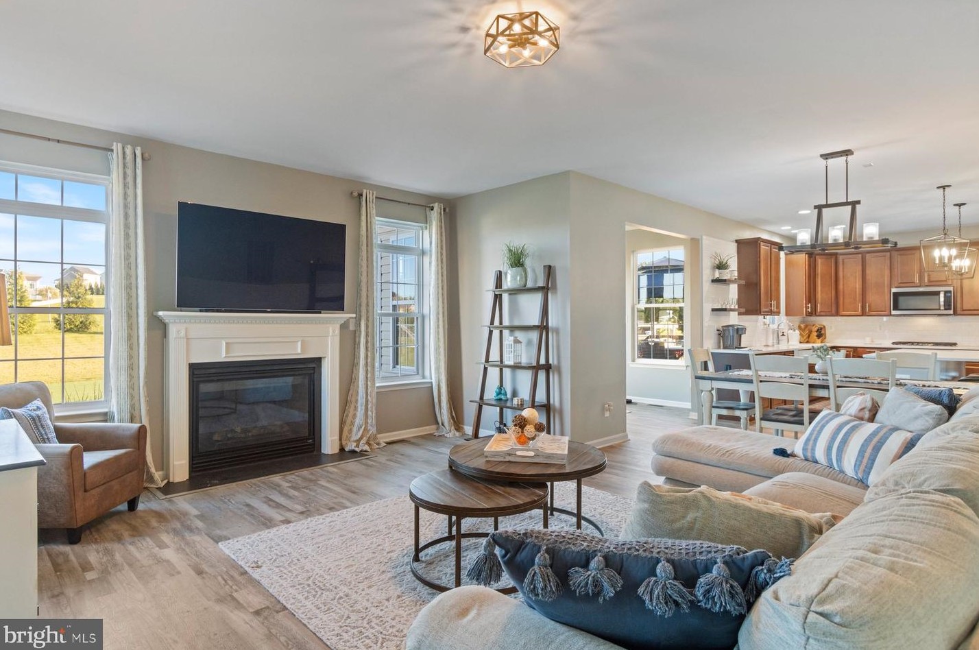 2178 Reservoir Heights Dr, Hanover, PA 17331
