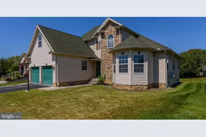 322 Fox Knoll Court, Hanover, PA 17331 - Photo 2