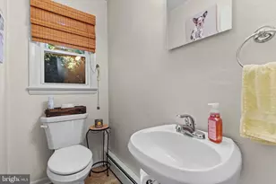 8 Redwood Pl, Camp Hill, PA 17011 - Photo 14