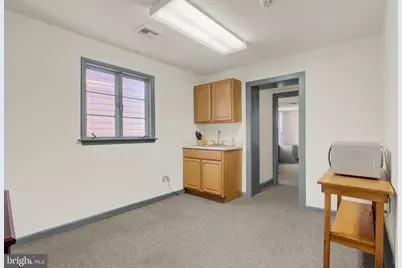 209 Broadway, Hanover, PA 17331 - Photo 18