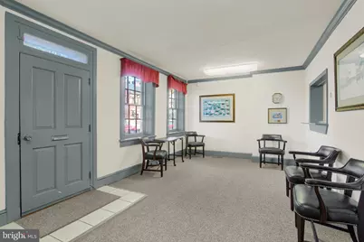 209 Broadway, Hanover, PA 17331 - Photo 4