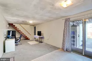 441 Woodland View Dr, York, PA 17406 - Photo 18