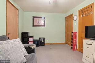 225 N Main St, Manchester, PA 17345 - Photo 16