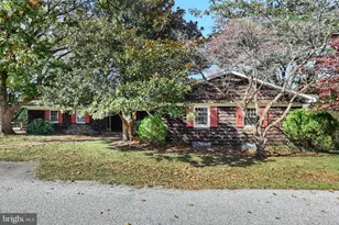 150 E Ridge Ave, Glen Rock, PA 17327 - Photo 2