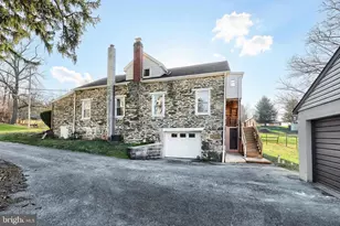 9446 E Springfield Rd, Seven Valleys, PA 17360 - Photo 4