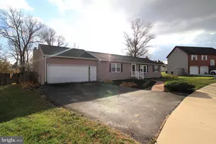 2582 Abby Ln, Dover, PA 17315 - Photo 2