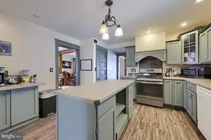 244 W Market St, Hellam, PA 17406 - Photo 16