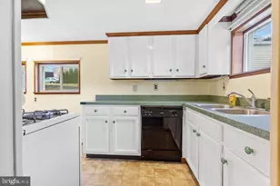 1 N Duke St, Dallastown, PA 17313 - Photo 20