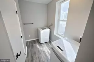 240 E King St, York, PA 17403 - Photo 26