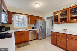 529 W Market St, Hellam, PA 17406 - Photo 12