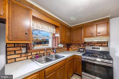 110 S Blettner Avenue, Hanover, PA 17331 - Photo 6