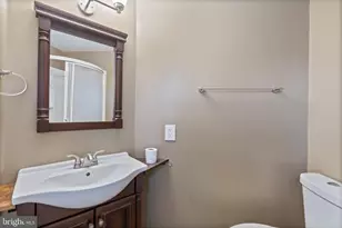 2530 Tree Top Ln, Seven Valleys, PA 17360 - Photo 20