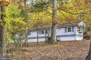 4918 Greenwood Ln, Spring Grove, PA 17362 - Photo 2