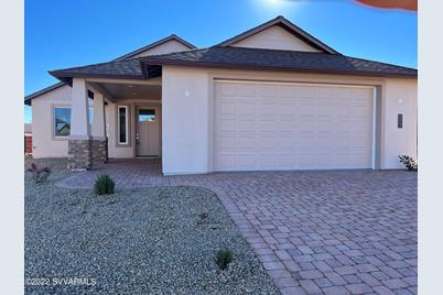1545 Chateau Drive - Photo 1