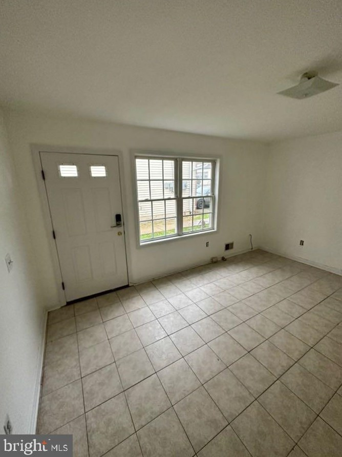 3 Charles St #1st Floor, Lodi, NJ 07644