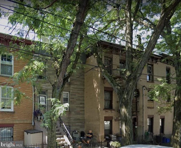 299 5th St, Jersey City, NJ 07302-2303