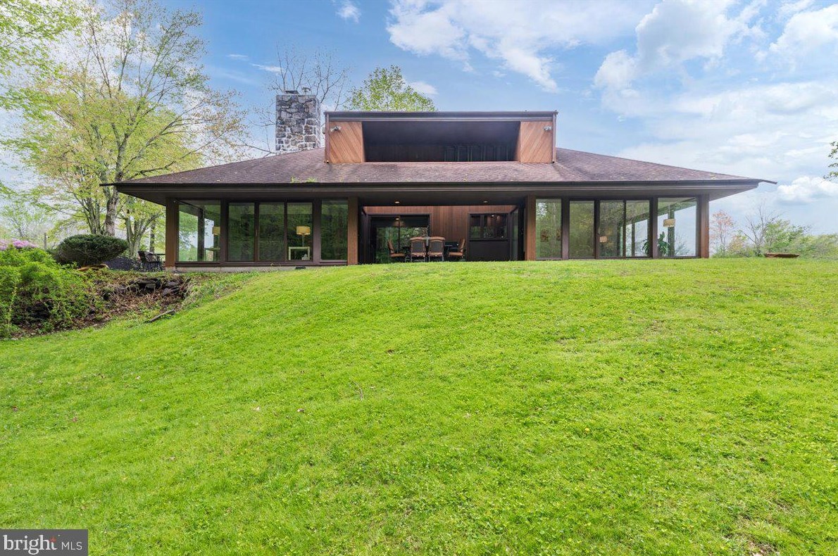 40 Lindbergh Rd, East Amwell Township, NJ 08551